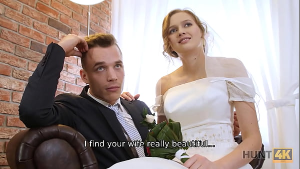 Une mariée tchèque séduisante passe sa première nuit avec un riche inconnu