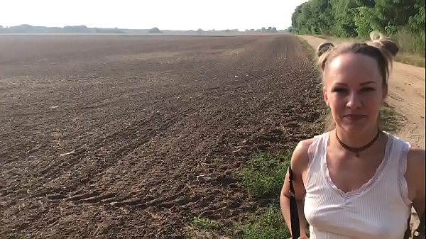 POV PICK UP À L’EXTÉRIEUR
