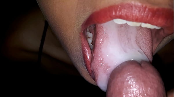 Mamada de verga super rica con succion