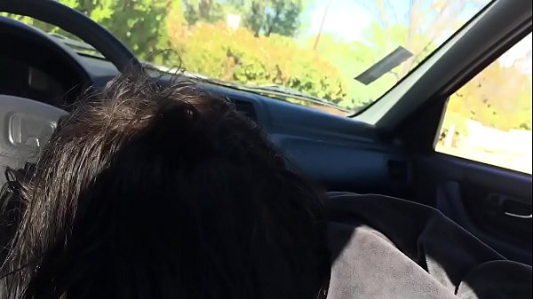 fille blanche m’a dit qu’elle aimait sucer une bite noire
