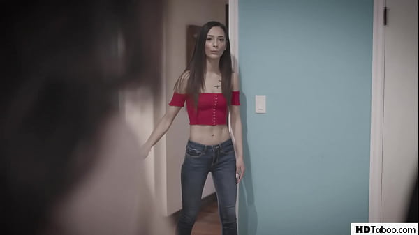 Une belle-mère malade la persuade d’avoir des relations sexuelles avec son beau-père