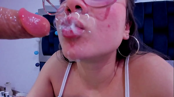 BLOWJOB salive par la streameuse adolescente Teffy Gonzalez stripchat