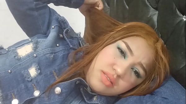 Cristi veut un hamburger et je l’ai acheté pour elle