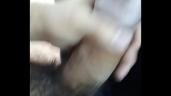 Se masturber dans la voiture