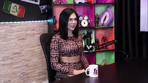 Son ex-petit ami l’a beaucoup retenu, il a commencé à créer du contenu pornographique