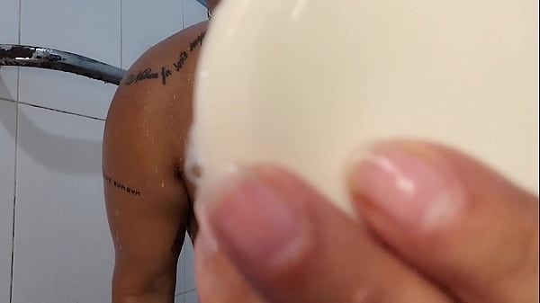 Veux-tu prendre une douche avec moi ?