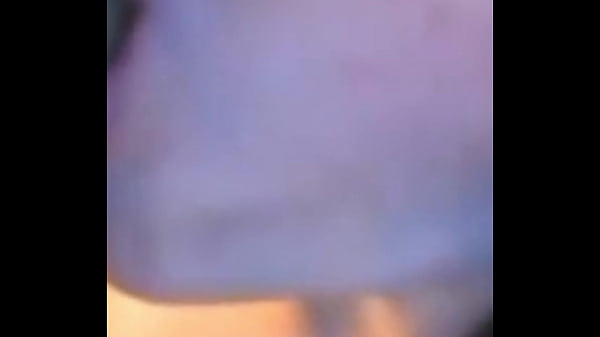 Je te montre mon petit jouet en cam