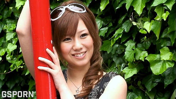 Interview et baise torride avec une vraie fille japonaise de la ville de Tokyo