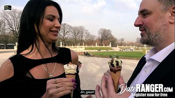 Pénétration anale et glaces en désordre (Milf Ania Kinski, Porno de France)