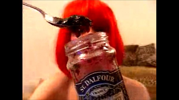 Sucker de bite de star du porno en nylon rouge