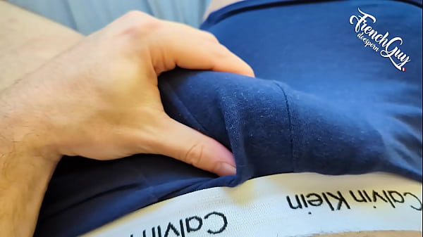 Mec Francais BAISE SA MEUF, la PREND & JOUIT dans sa chatte sérée