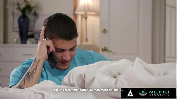 La charmante masseuse Katie Kush soigne les problèmes physiques de manière coquine (SOUS-TITRES FRANÇAIS)