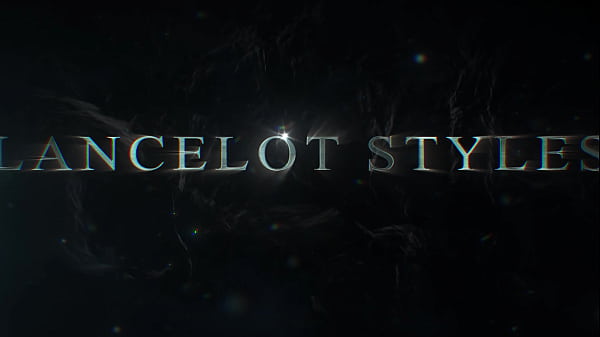 Je m’ouvre le cul pour la première fois à l’adolescente Scarlett Dark.