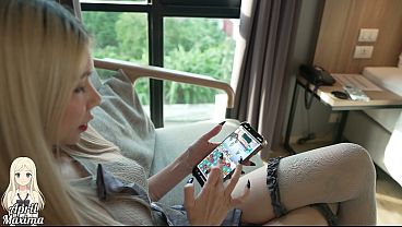 April Maxima Nutaku Fantasy : Une gameuse se déchaîne en 4K