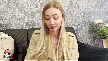 La thérapeute de ma copine a guéri mon fétichisme des pieds… avec ses pieds !!