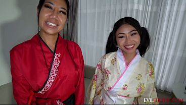 J’ai eu droit à une fin heureuse avec deux masseuses asiatiques, puis je les ai baisées toutes les deux.