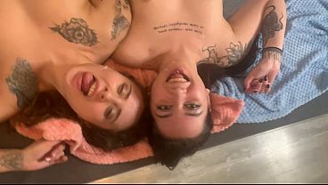 Lissa Miss et Emily Cortes se sont perdues et sont venues me rendre visite.