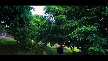 Jeune femme indienne (Mallu) prenant du plaisir lors d’une séance de sexe hardcore avec un photographe.